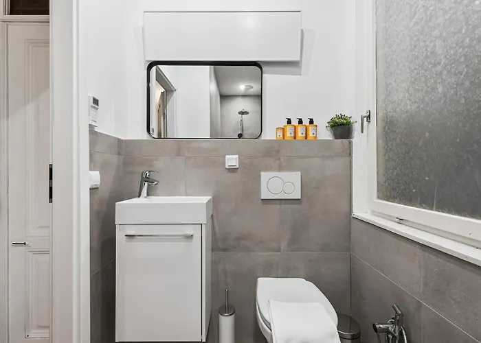 Apartament Center *