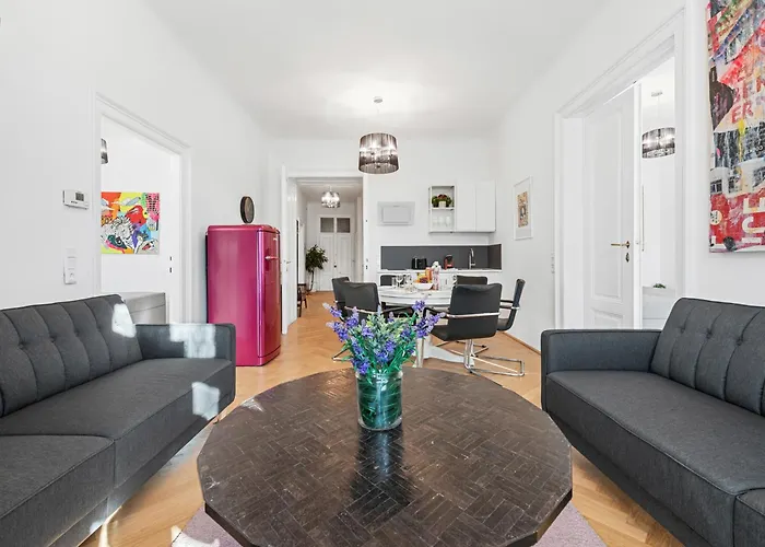 Apartament Center *