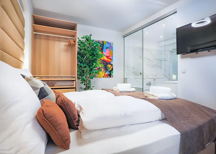 Apartament Center *